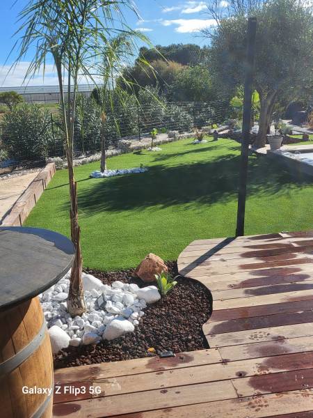 Aménagement paysager dans un jardin à Hyères