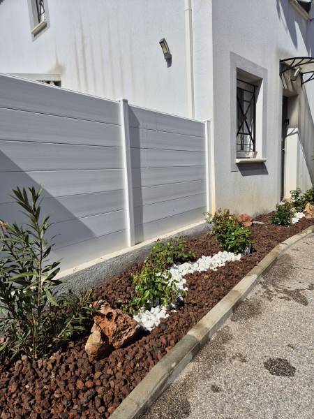 Réalisation d'une jardinière extérieure à Hyères