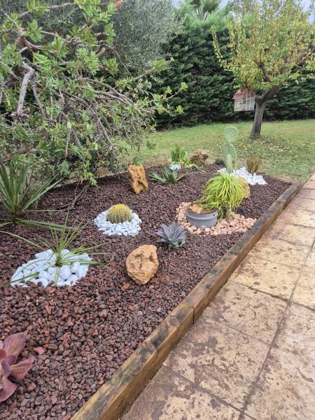 Résultat d'une réfection de massif dans un jardin