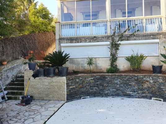 Idées d'aménagement paysager autour d'une piscine à Toulon Var