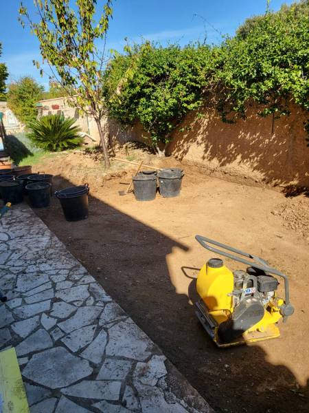 Tarif pour agencer mon jardin avec travaux de terrassement à La Crau