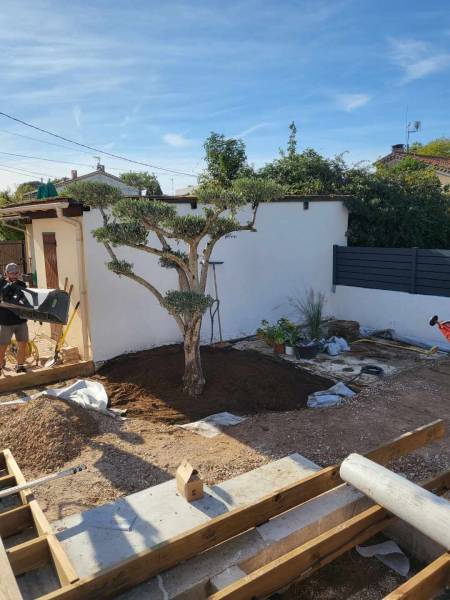 Aménagement paysager de pourtour de maison à Hyères 83400